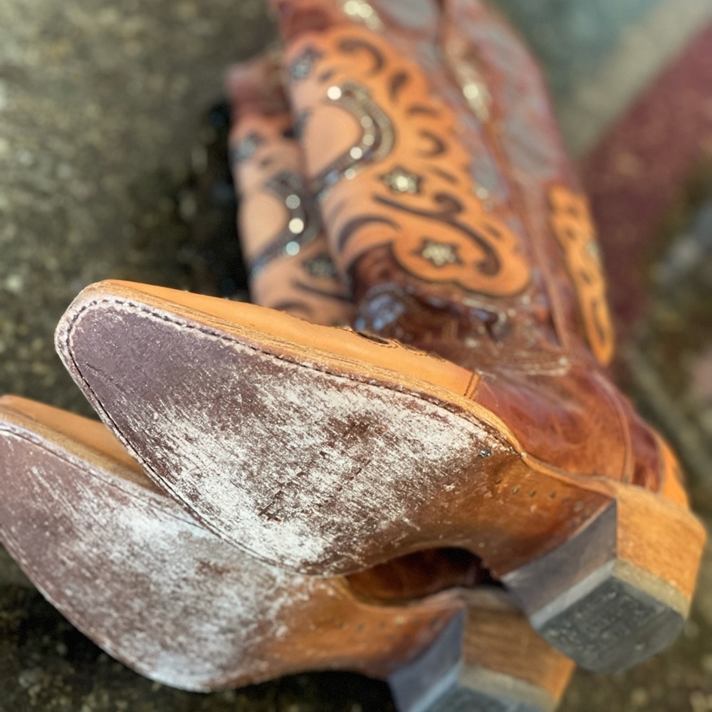 Corral Boots with Crystals - Picture 4 of 5
